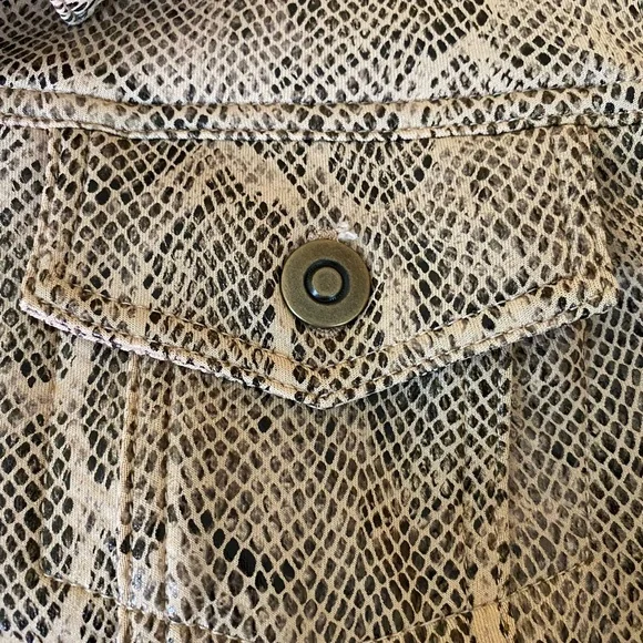 Good looking jacket Python look in cream and brown. Size 12 Ruby Rd - Picture 10 of 11